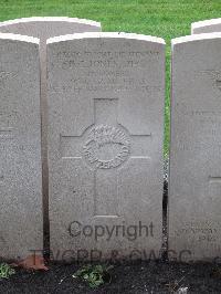 Berlin 1939-1945 War Cemetery - Jones, Frank Colwyn